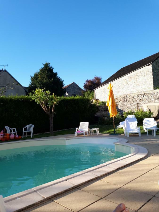 Au Chat Perche Mareil-sur-Mauldre ภายนอก รูปภาพ
